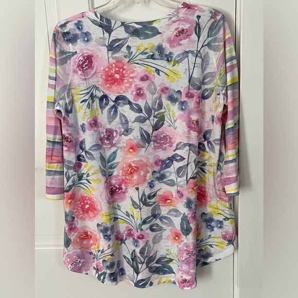 Sundance Catalog - Whimsy Rose Muted watercolored Floral featherweight Top M - Picture 5 of 10